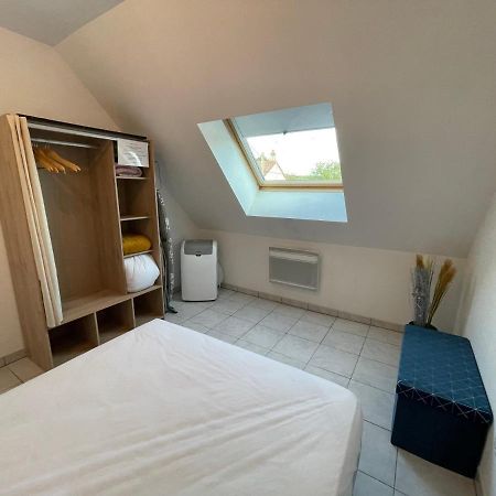 Ferienwohnung Chez Nous -Parking Gratuit Et Wifi A Vierzon Exterior foto