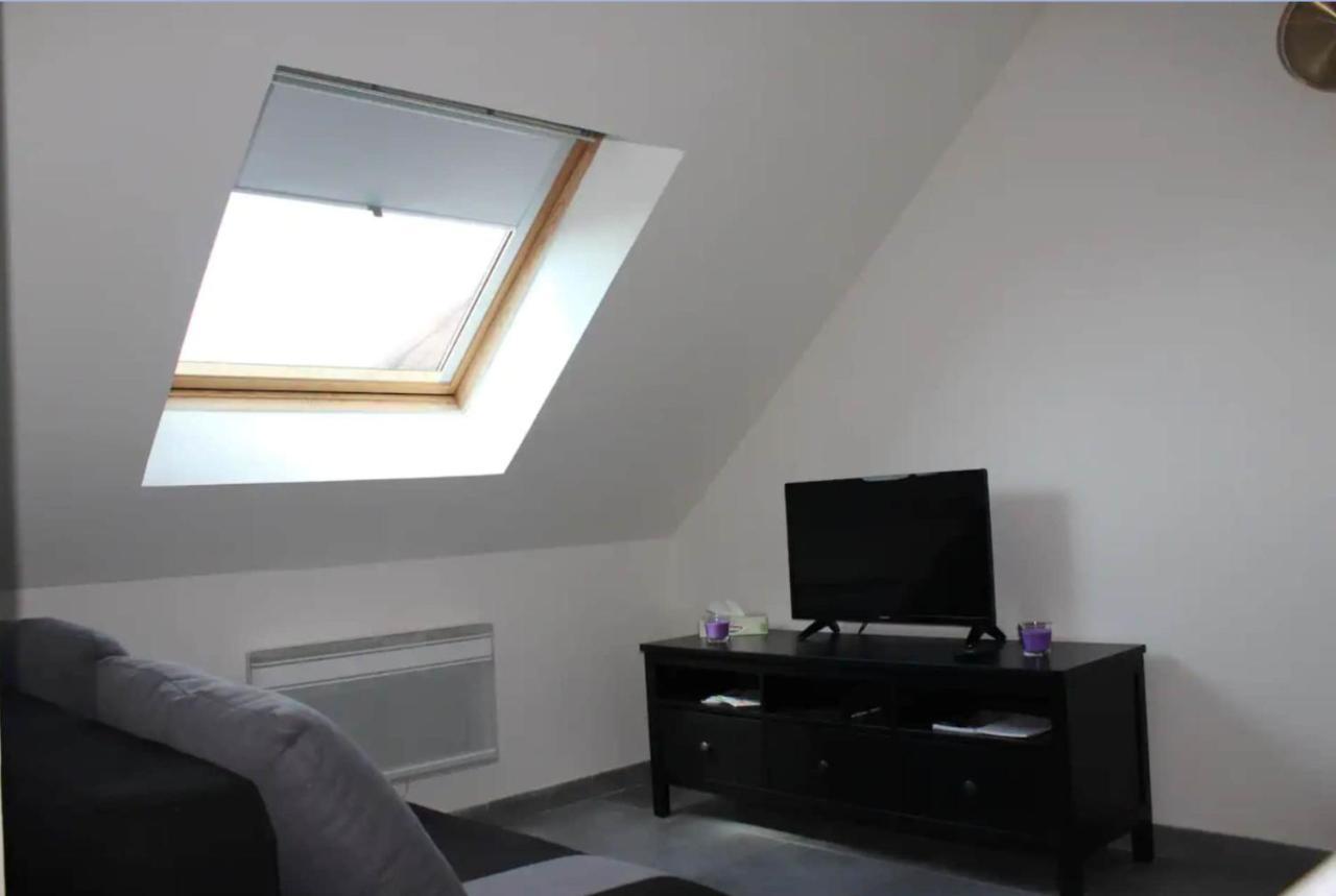 Ferienwohnung Chez Nous -Parking Gratuit Et Wifi A Vierzon Exterior foto
