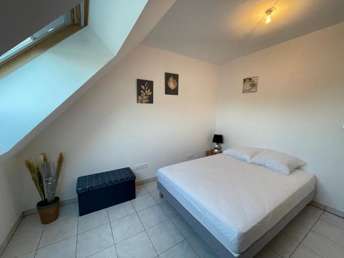 Ferienwohnung Chez Nous -Parking Gratuit Et Wifi A Vierzon Exterior foto